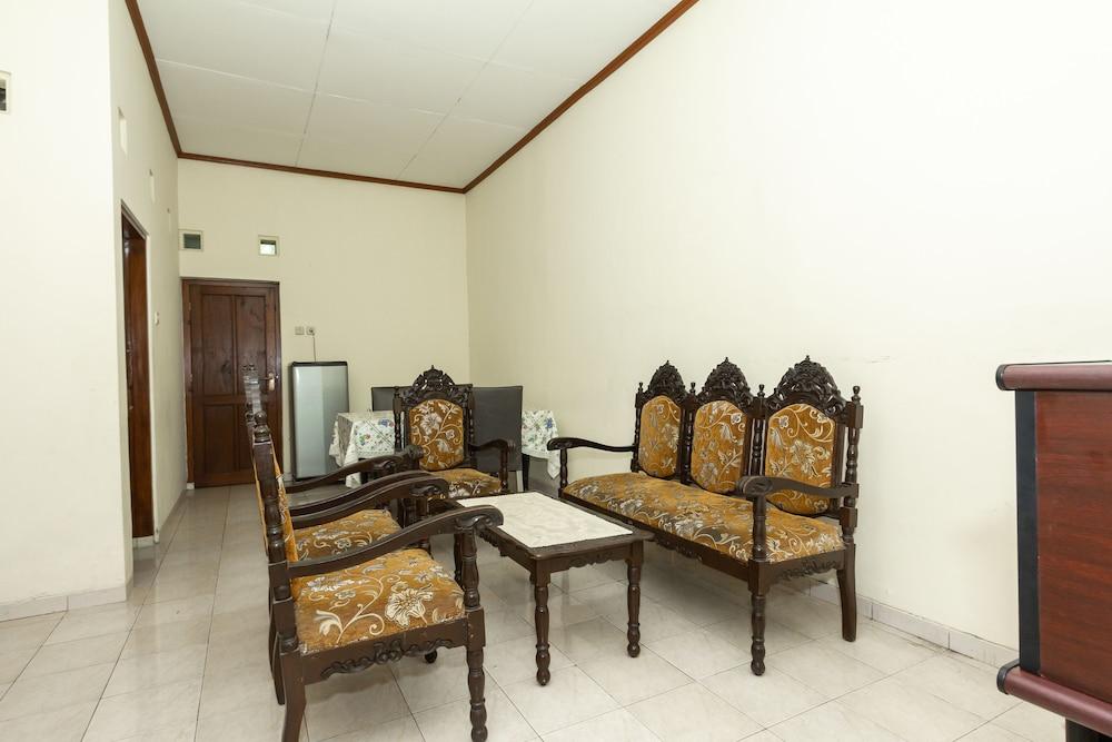 Hotel O Omah Ladrang