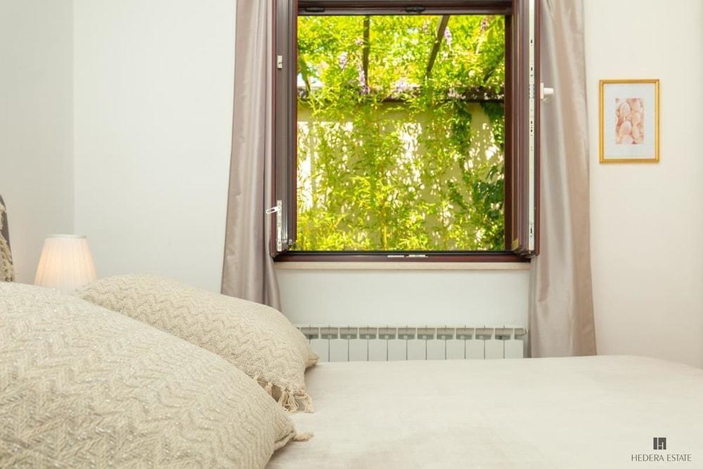 Hedera Estate, House Hedera