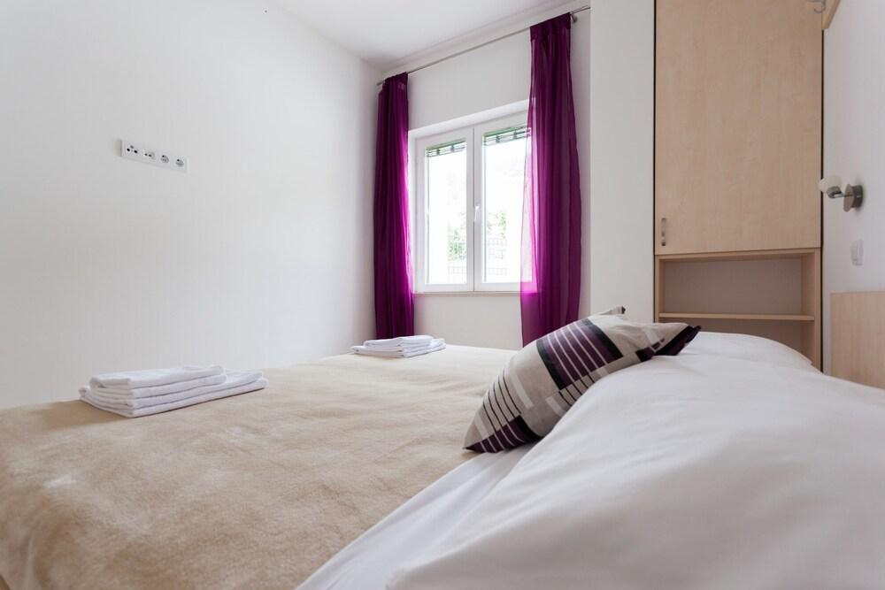 Hedera Estate, Hedera A23