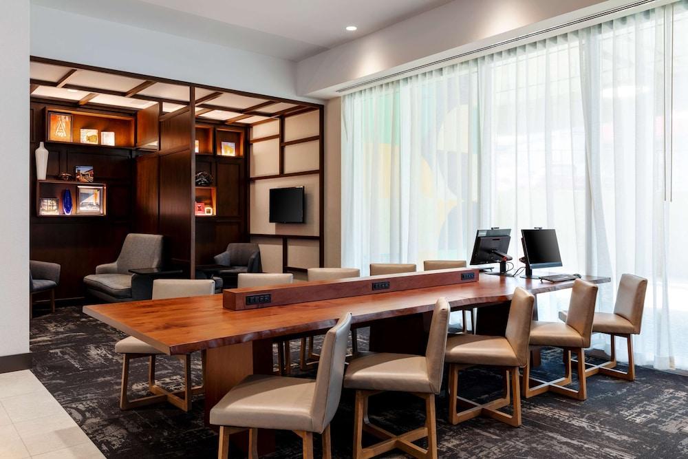 Hyatt Place Atlanta Centennial Park