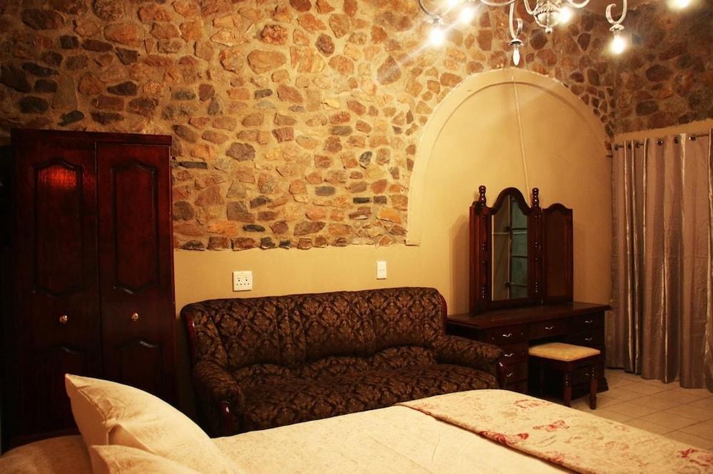 Kruger Castle Guest House