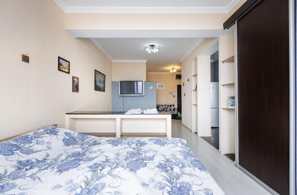 Bussi Suites - Grizodubovoi 2