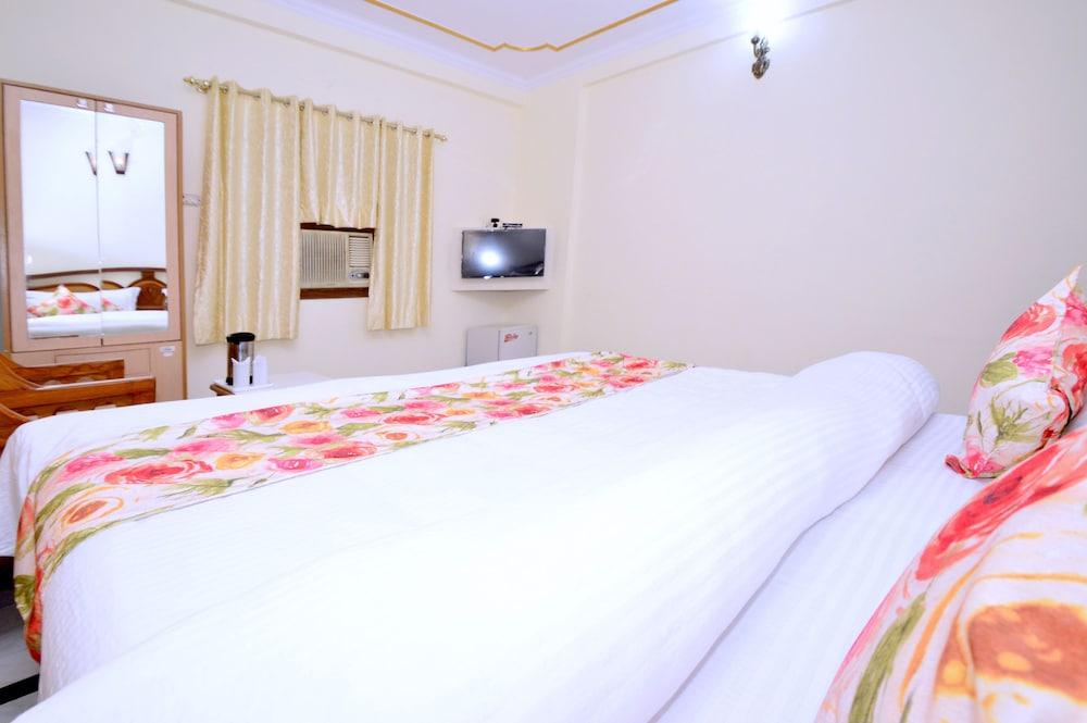 Hotel Vijay Niwas