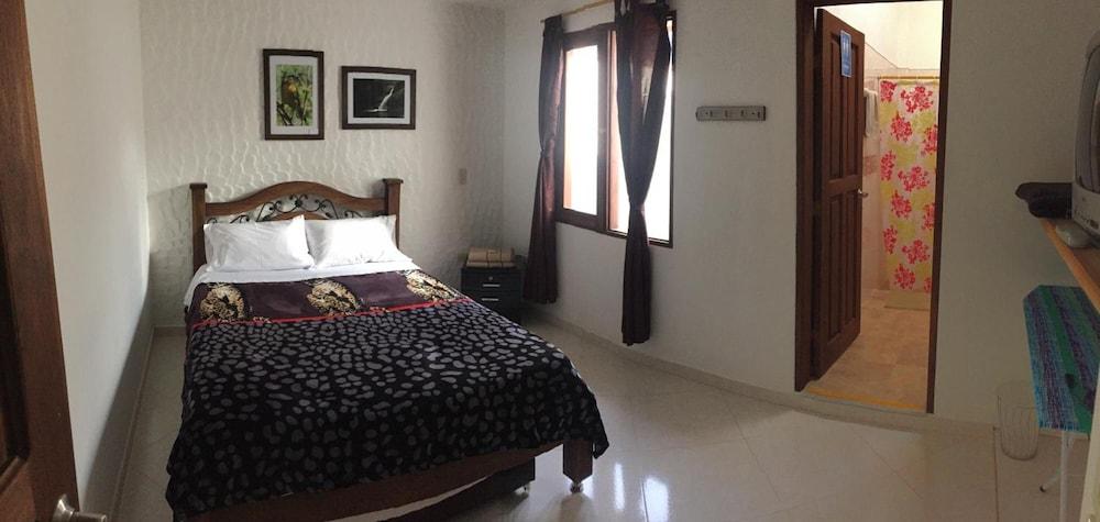 Fami Hotel Vive Jardin - Hostel