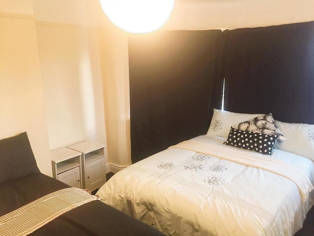 North London Cottage