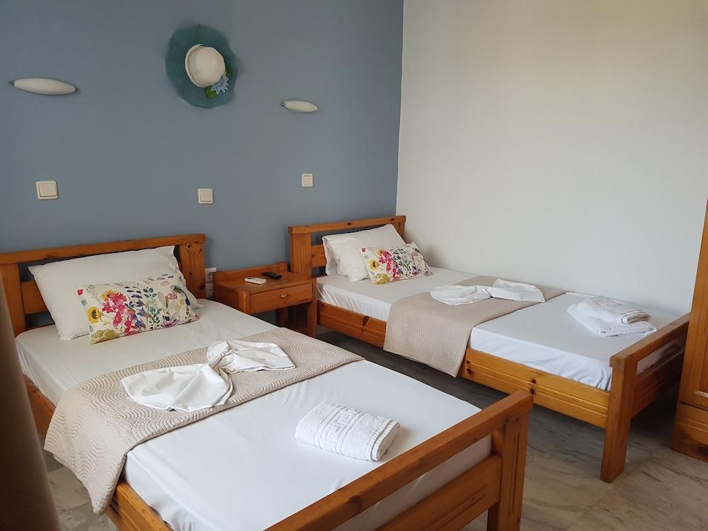 Anthi Katerina Rooms