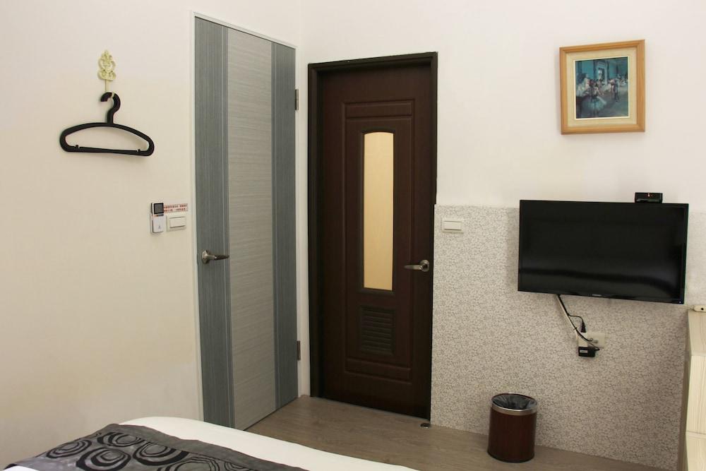 Little Pianist Hostel