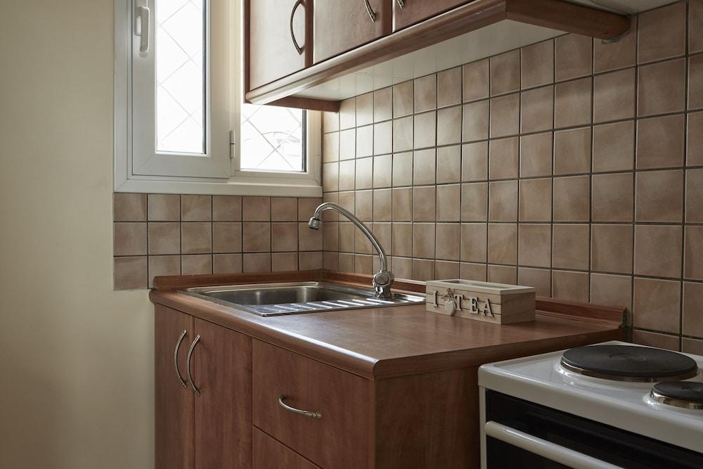 Comfy and Bright Athens Museum Loft