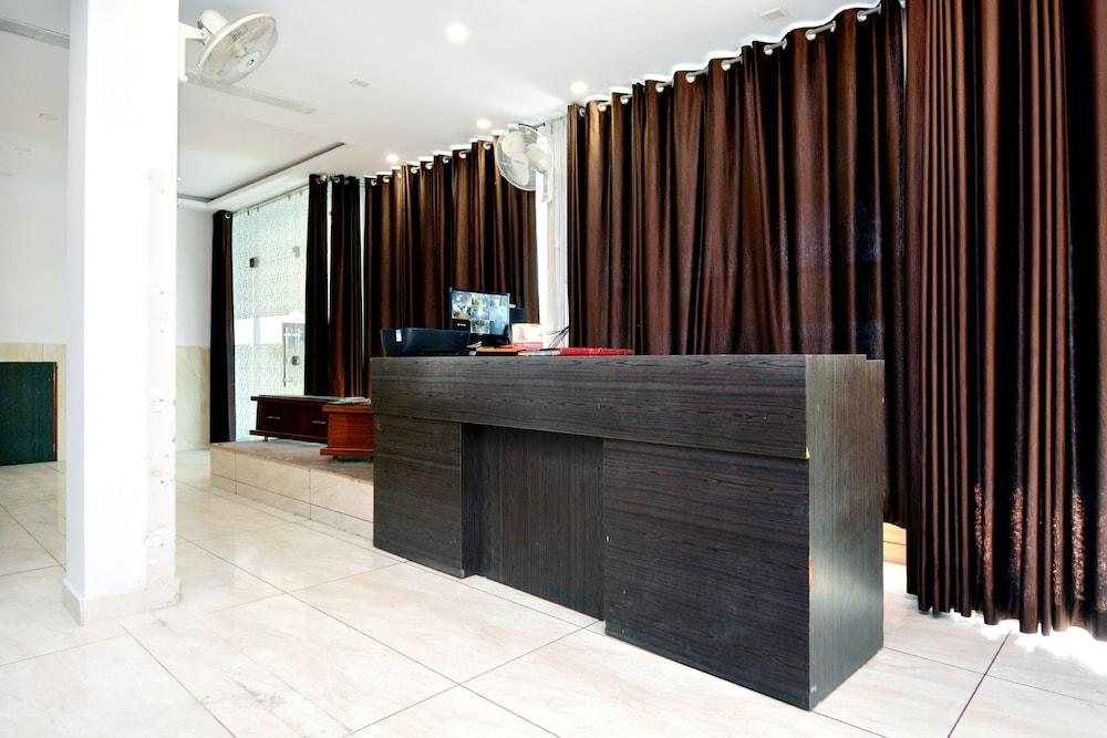 OYO 29645 The Meridien