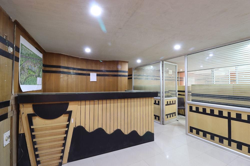 OYO 30450 Aamrapaali Water Park