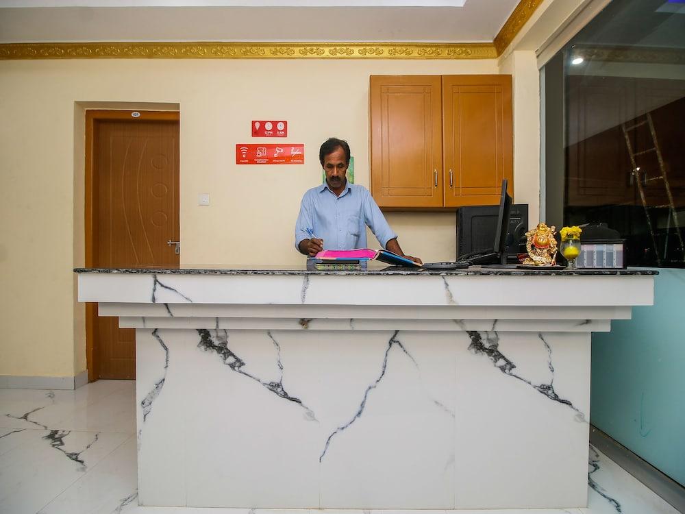 OYO 37776 Hotel Royal King