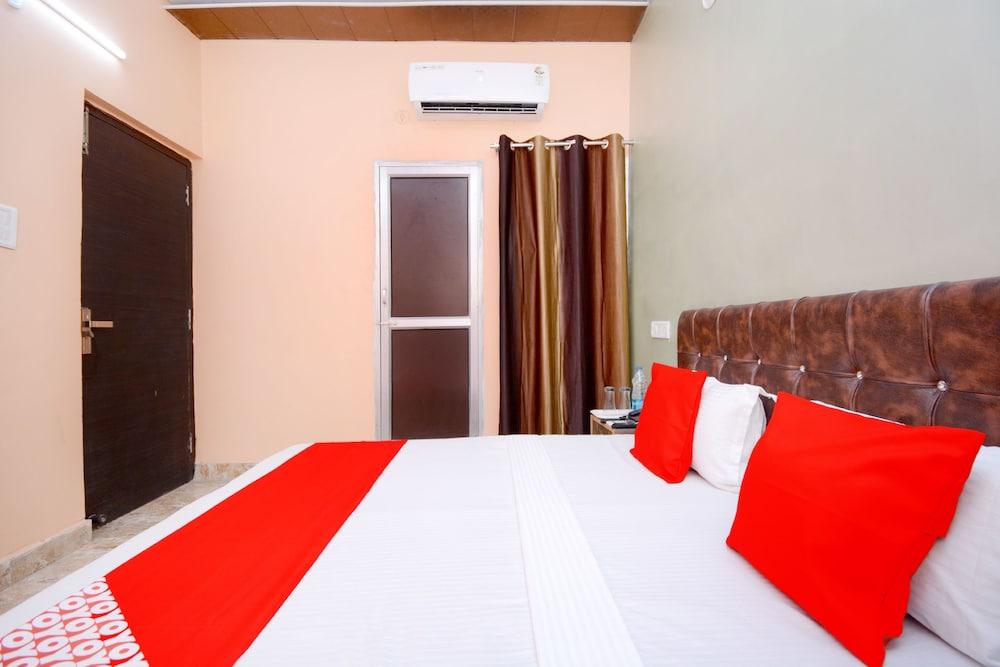 OYO 39778 Hotel Blue Planet