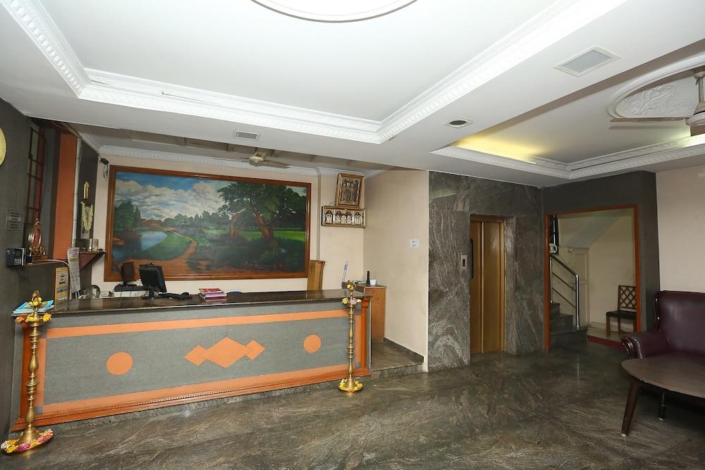 SPOT ON 6856 Eshi Guest House