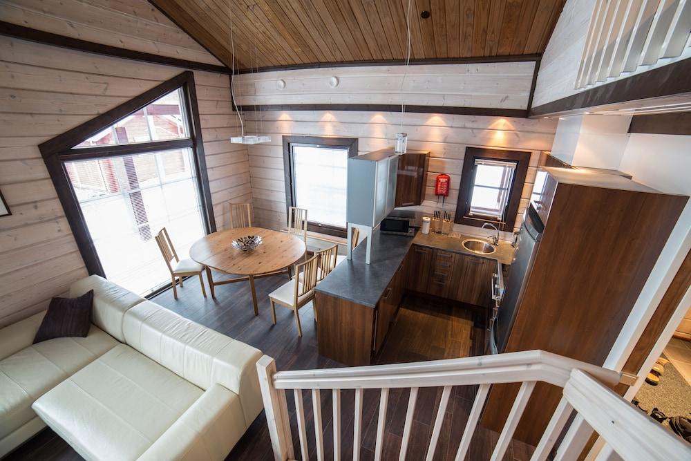 Leviholidays Aurora A & B