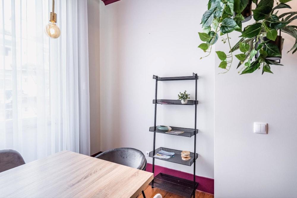 Akicity Alameda Vegur