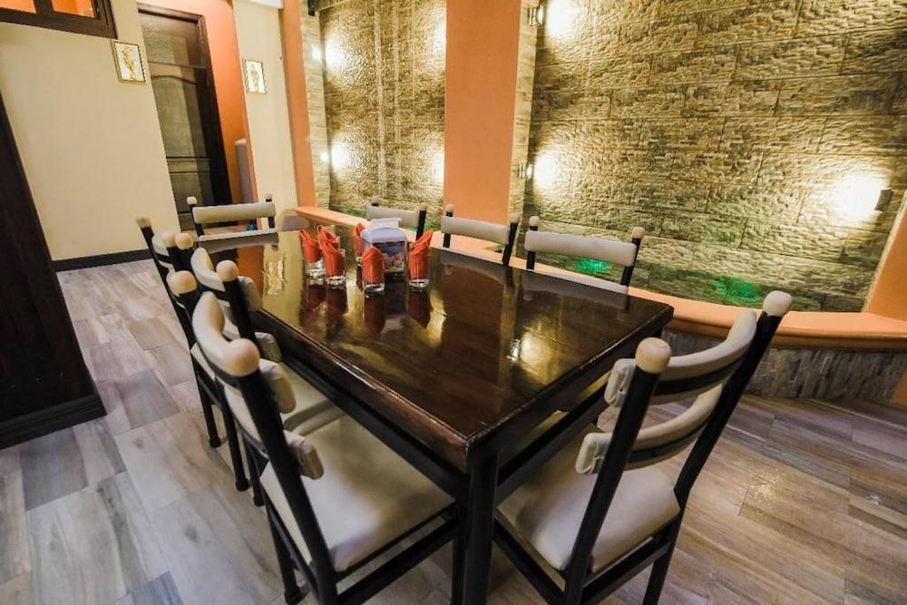 Hotel y Restaurante Manhattan