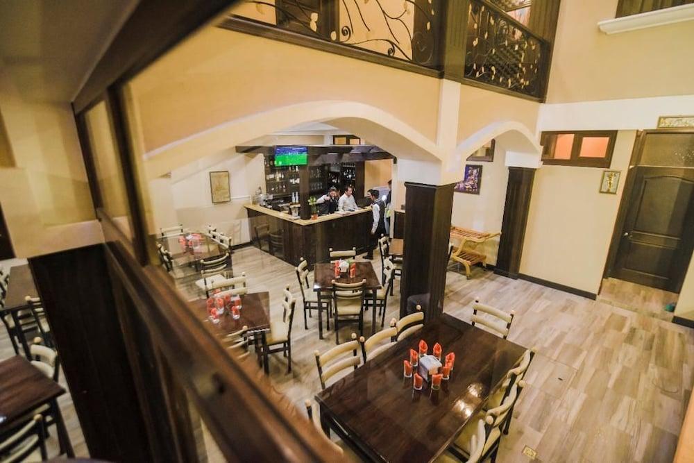 Hotel y Restaurante Manhattan