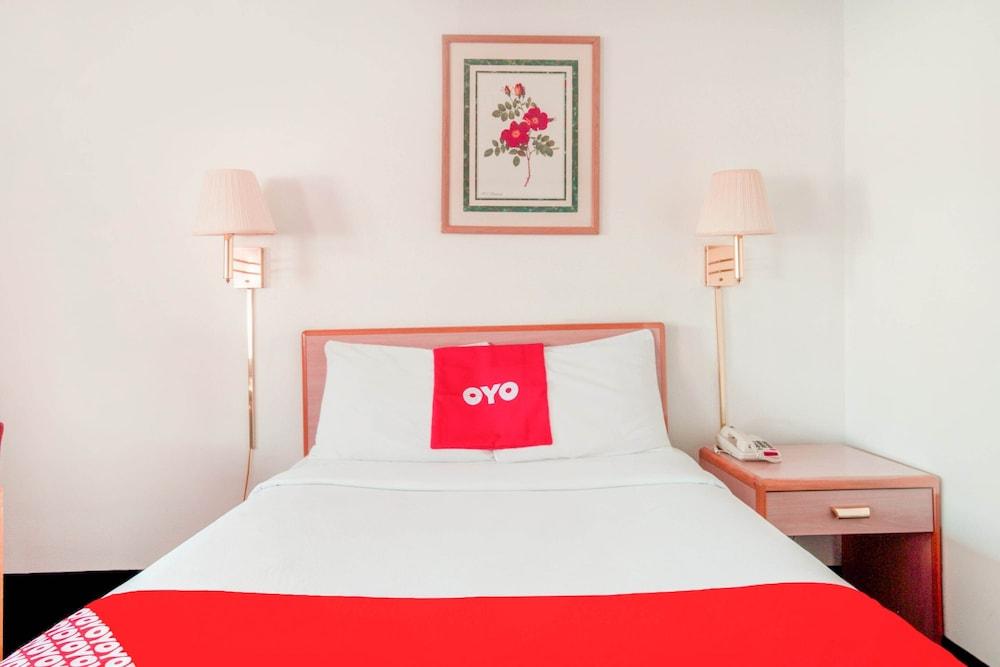 OYO Hotel Durham West Hills