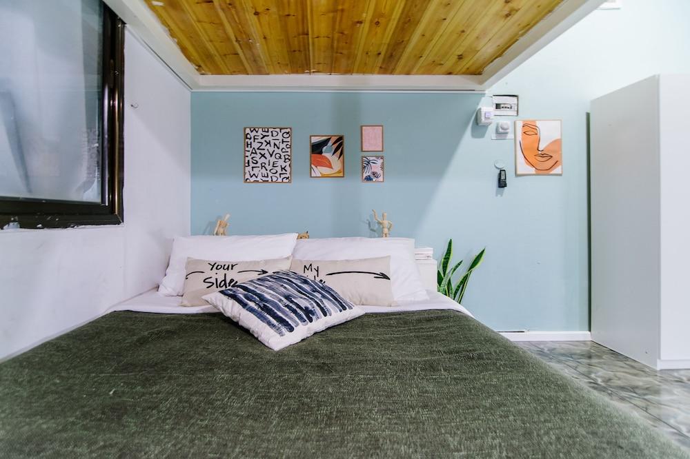 15 Ben Yehuda Studios