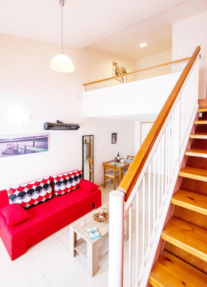 Mat Old Town Apartments