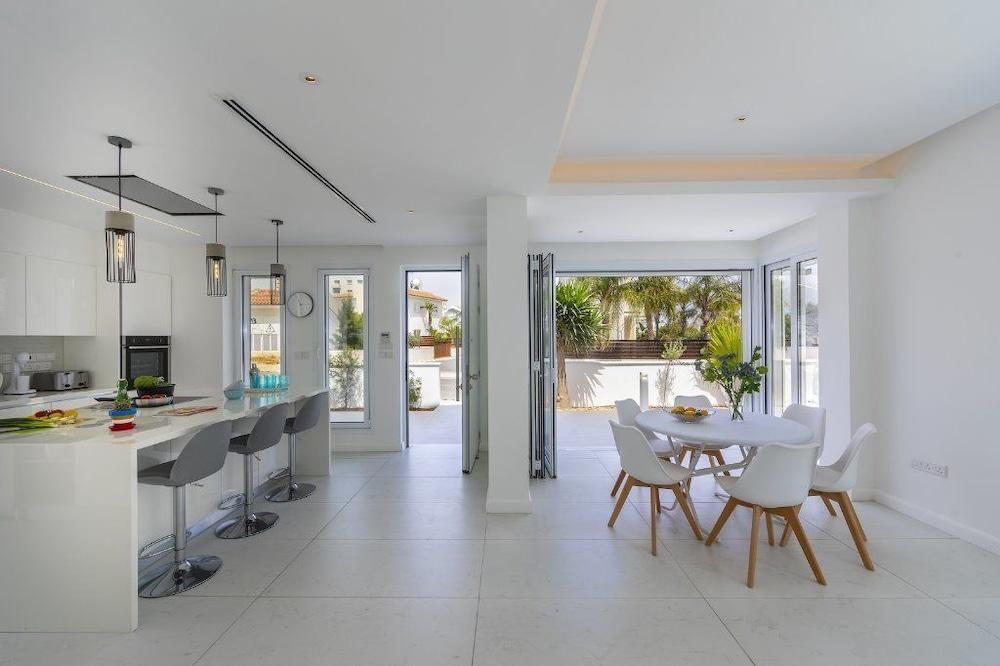 Protaras Villa Piera By The Sea