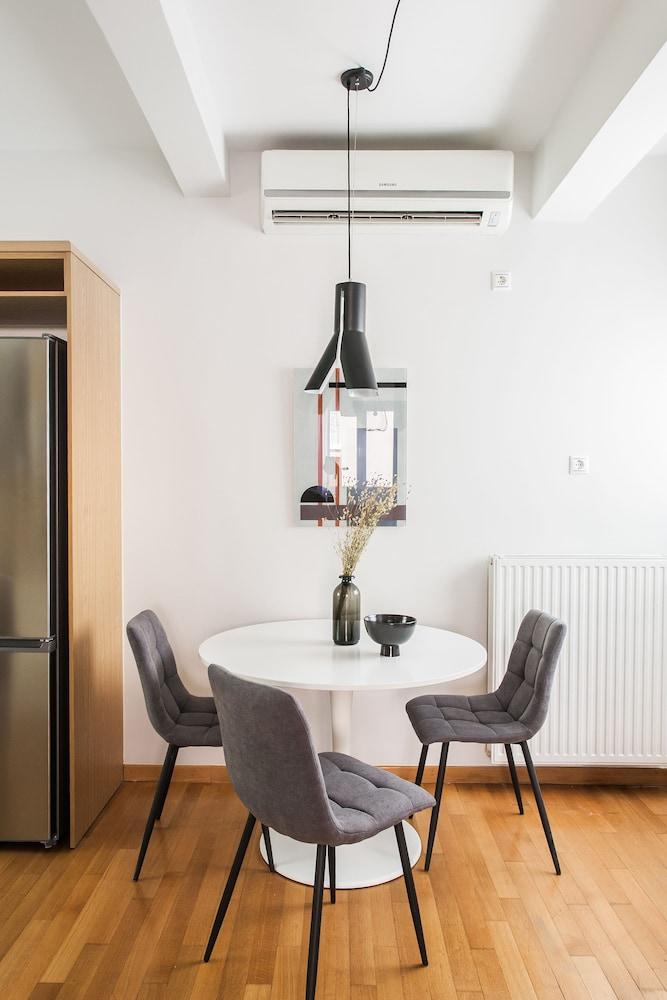 UPSTREET Delightful 1BD Apt in Plaka