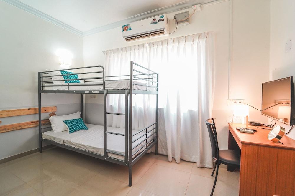 Piggy Hostel Arambol