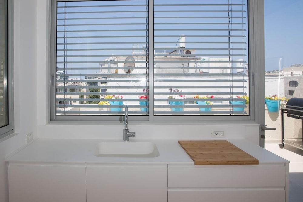 Magic Penthouse TLV Harbor