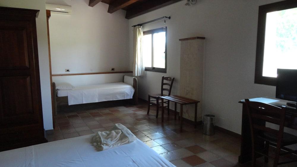 Agriturismo La Taverna