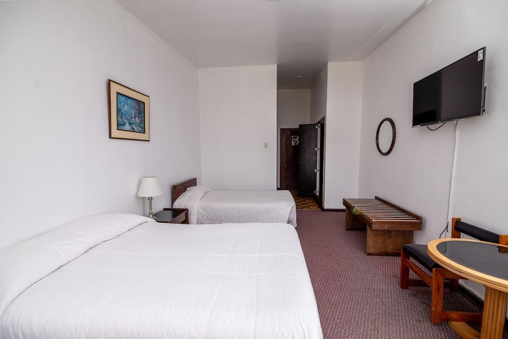 Real Hotel Huascaran