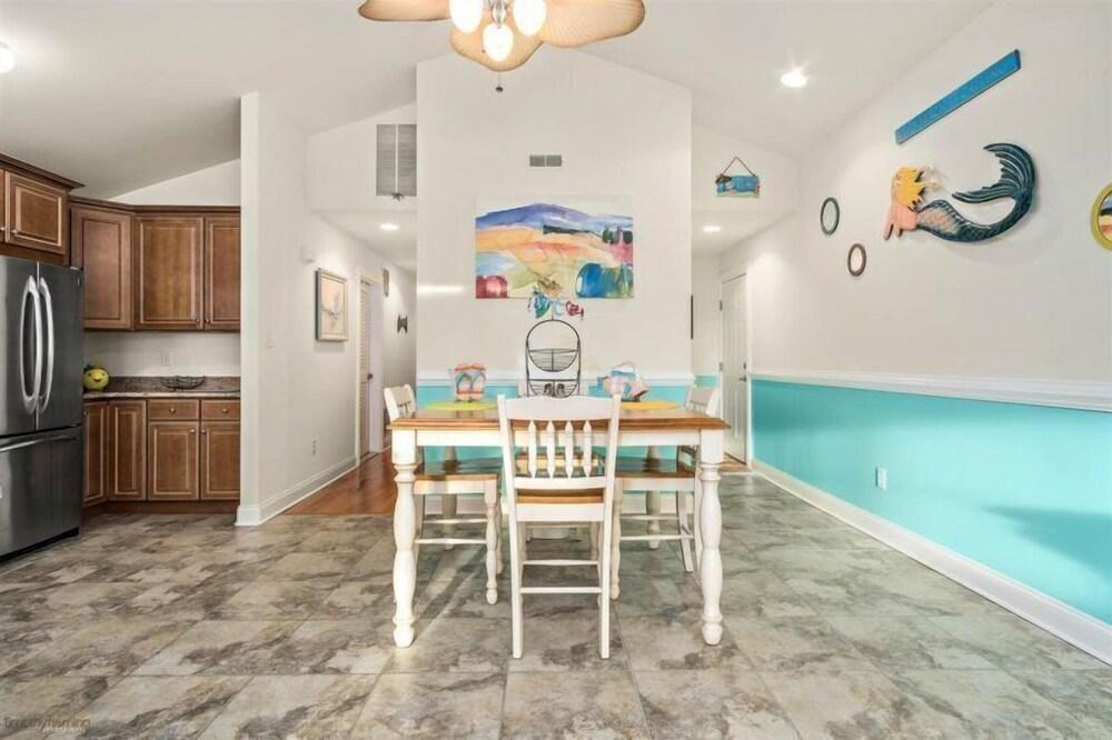 Nw415 E 23rd Avenue, Unit 202