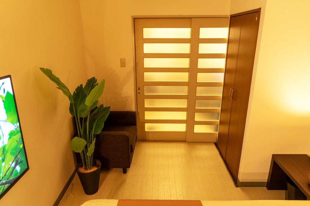 Primavera Kamata 303