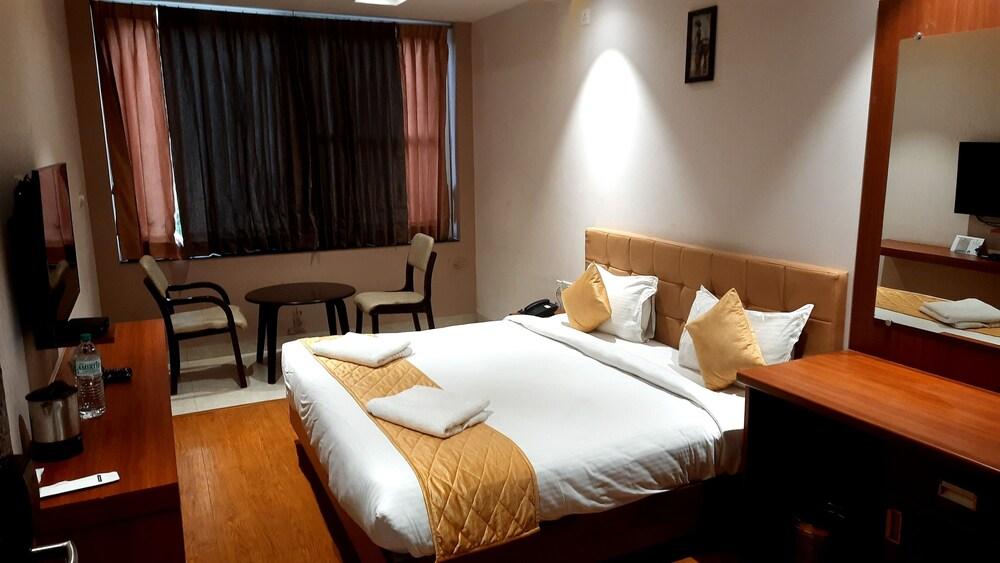 Grand Signature Hotel & Spa