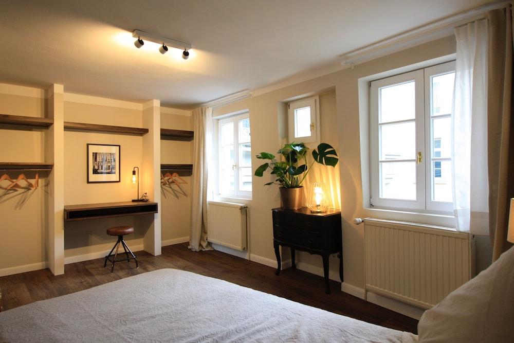 Boutique Charme Apartments 10