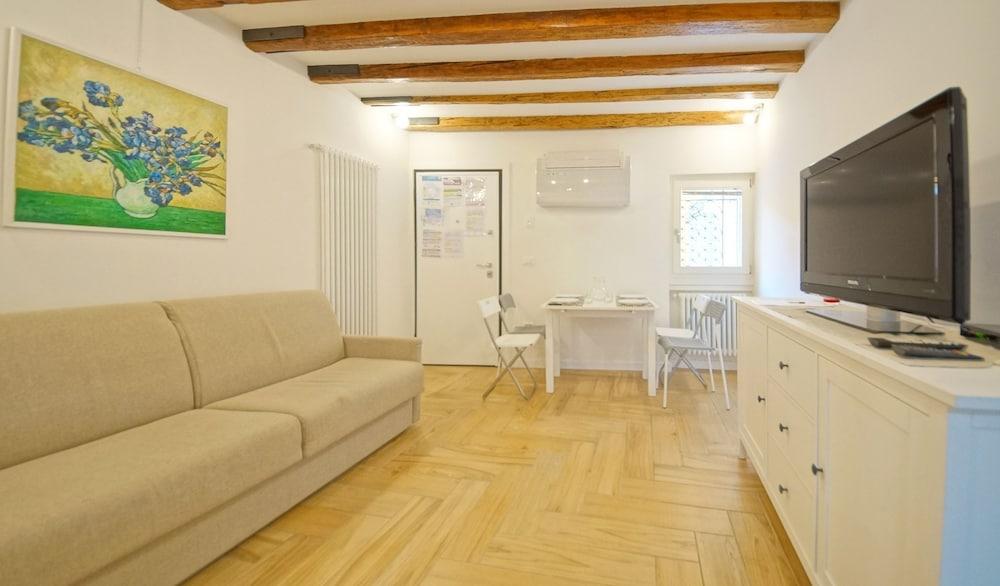 DolceVita Apartments N. 413