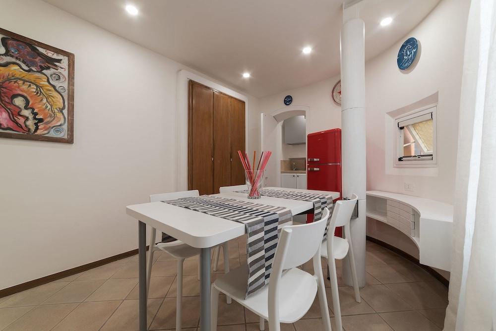 Montecitorio Lovely Apartment