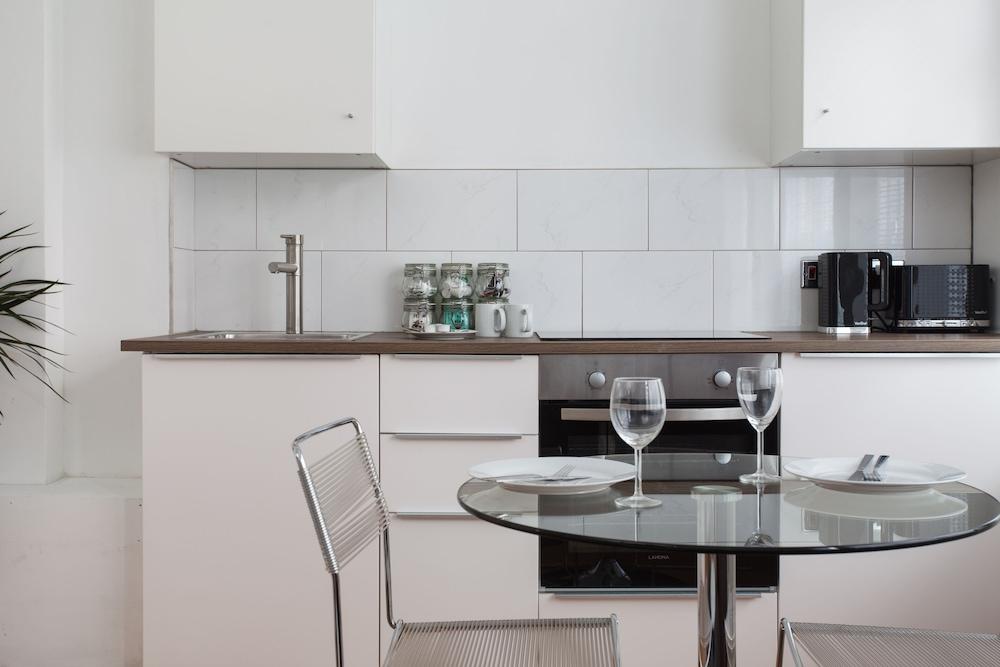 Modern & Clean Apartment Soho & Carnaby