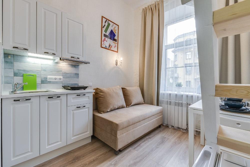 Sokroma Molbert Aparts