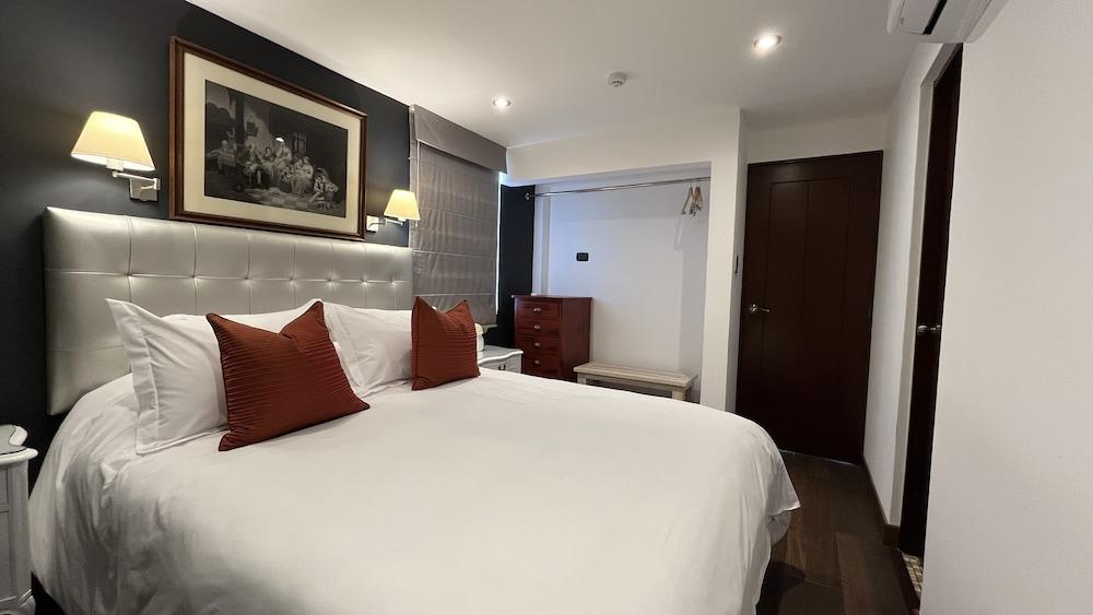 Ana Frank Boutique Hotel