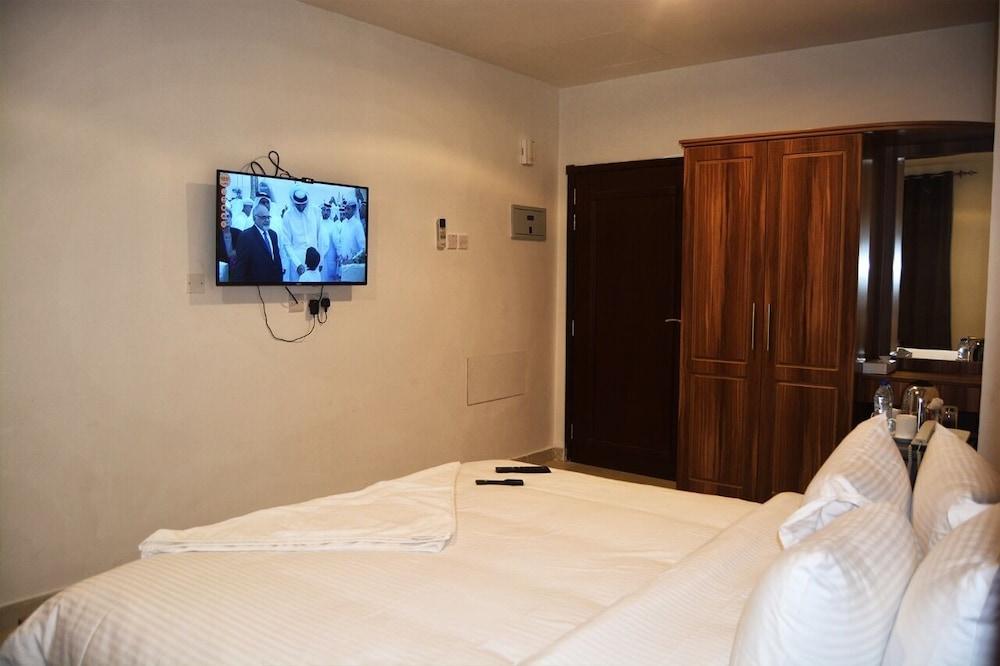 Baiti Hotel Apartments
