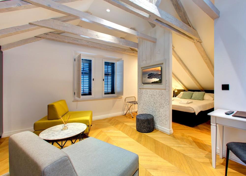 Guesthouse Forty Four