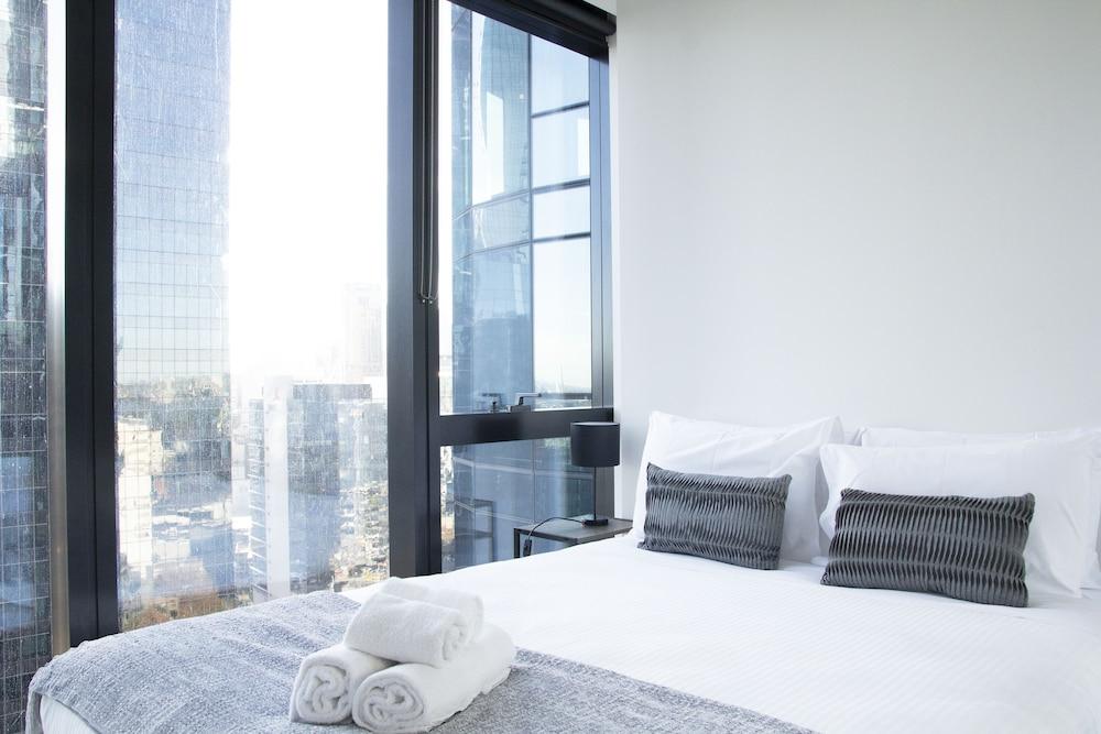 BHB Apartment in the Clouds