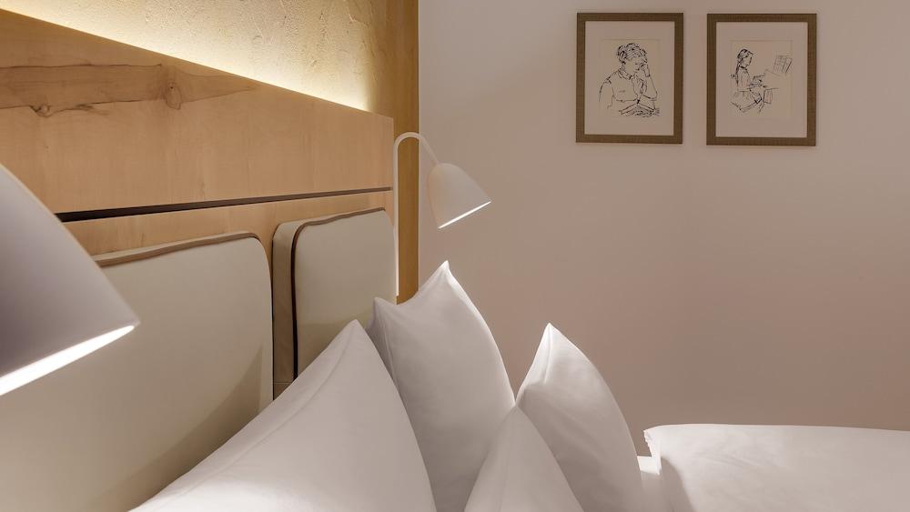 Walhalla Hotel Regensburg @ Hoeferer