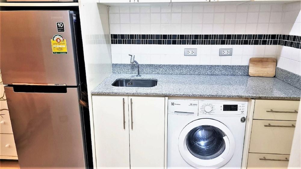 Bang Saray - Lake & Pool Views