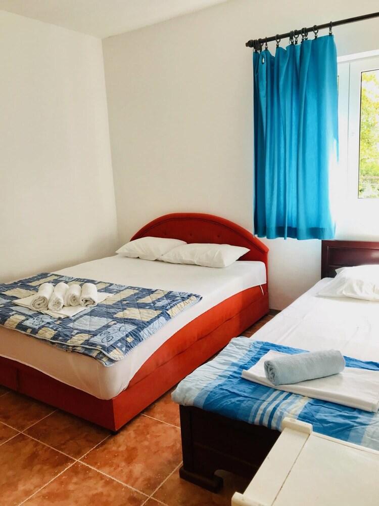 Apartments Ivanisevic