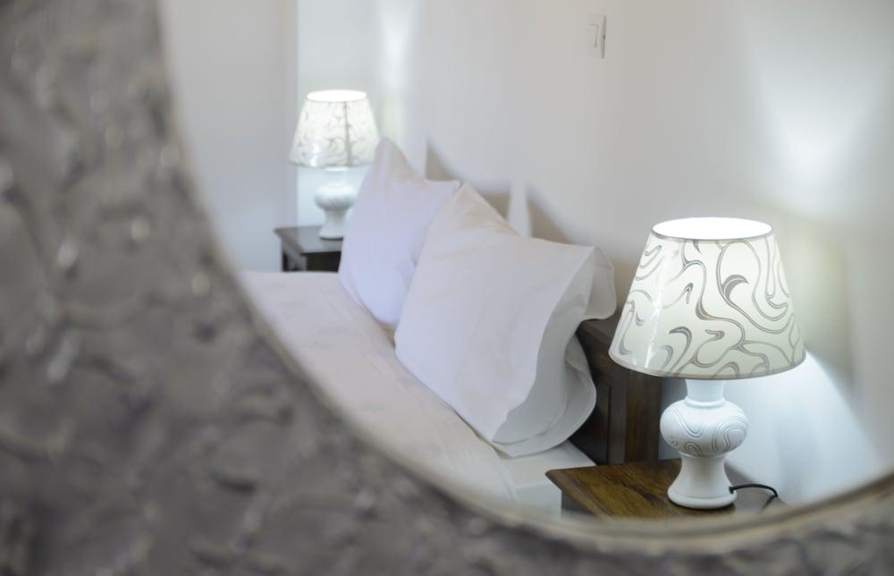 Traditional Apartments Madares