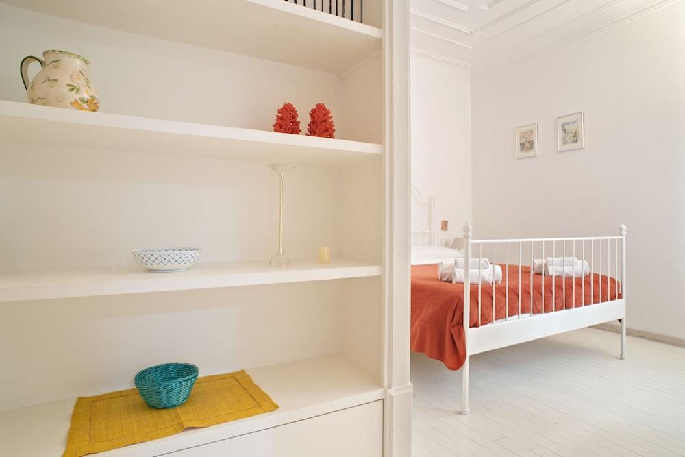 San Giovanni in Monte Apartment