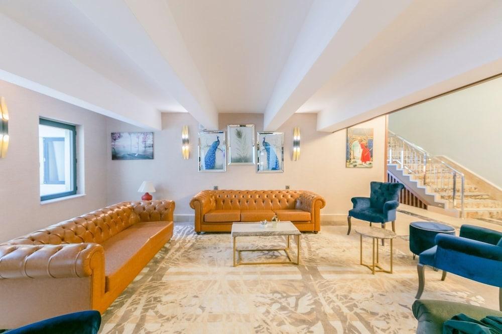 The Sign Esentepe Hotel & Ski Center