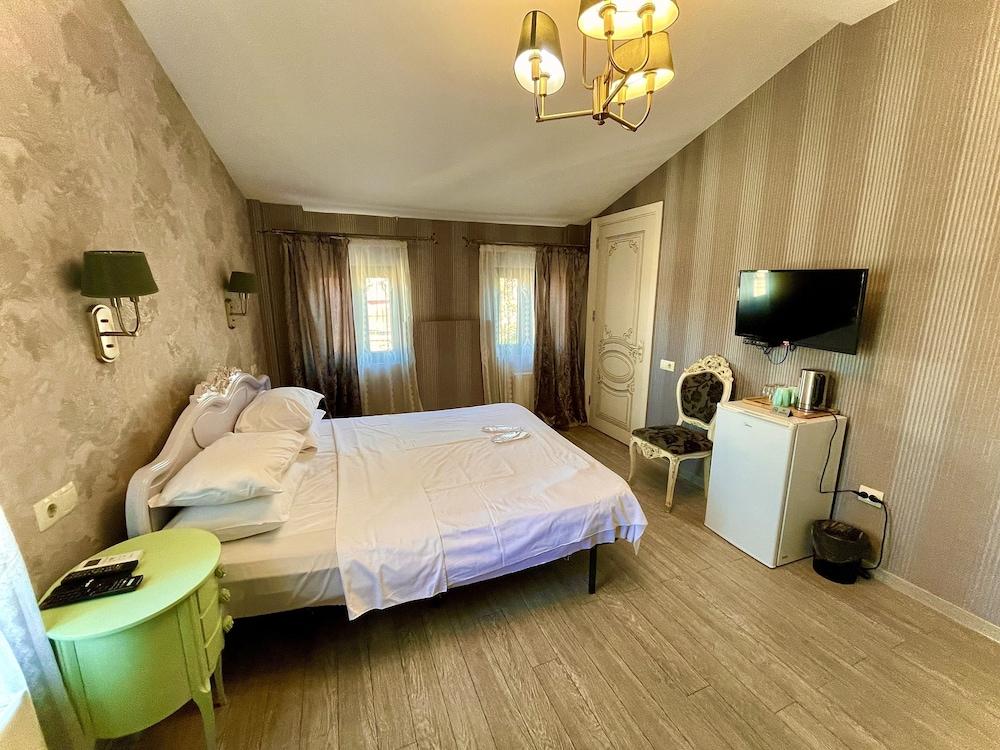 Silver 34 Boutique Hotel