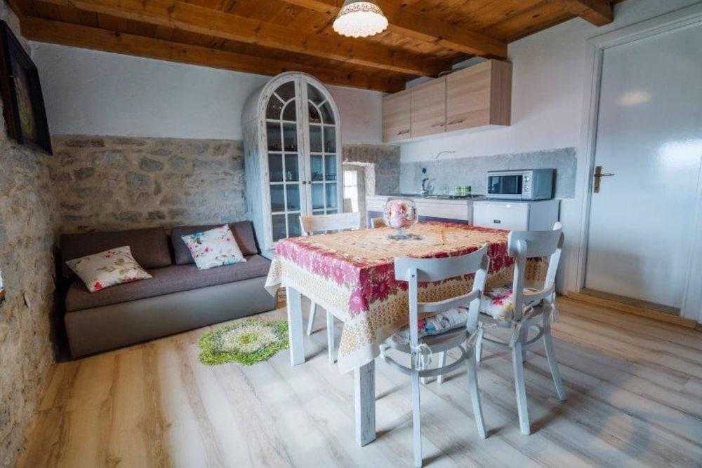 Apartment Imota Stone